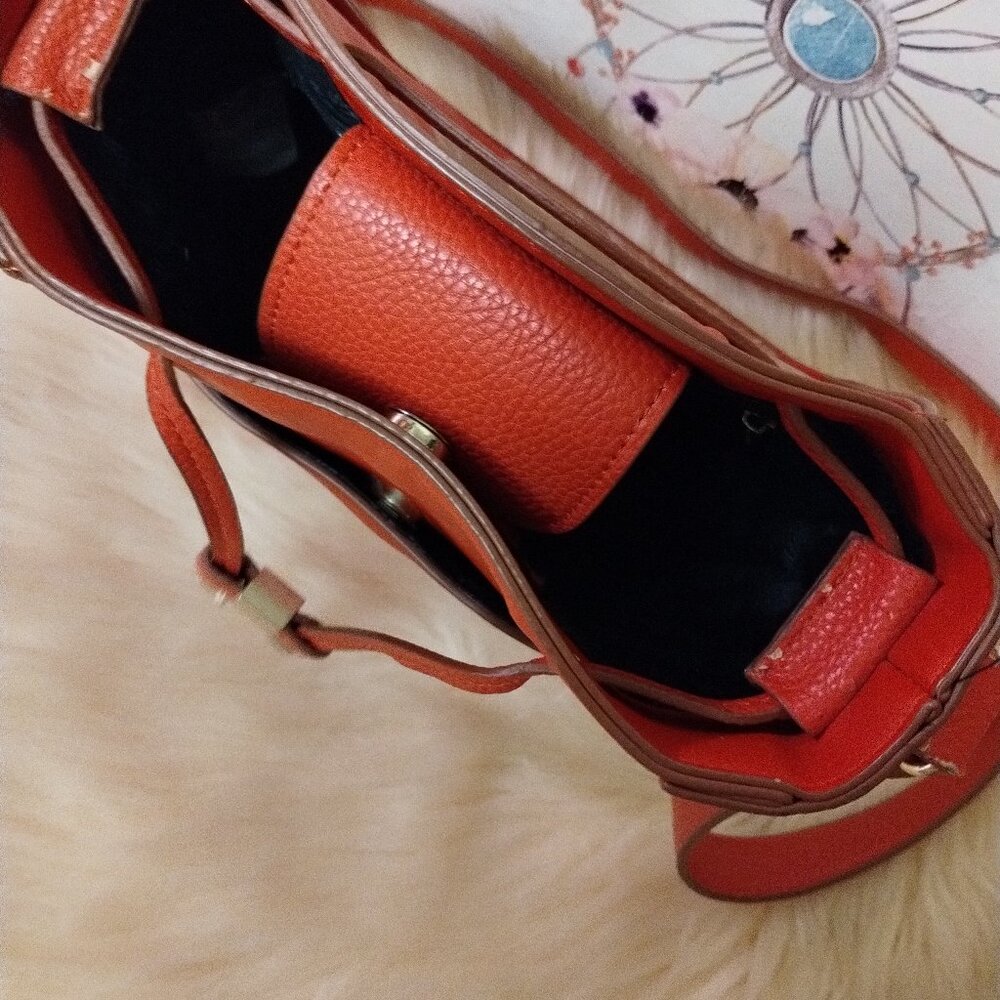 Steve Madden - Custom - Hand Painted Bucket bag - Picture 8 of 13